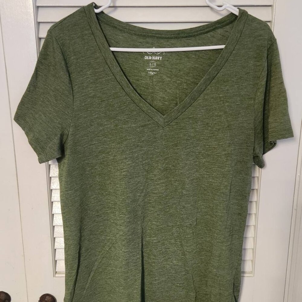 Old Navy Olive Green Burnout T-Shirt - V-Neck - Size L